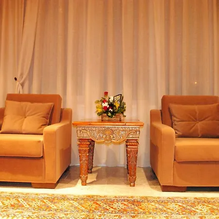 60 Hotell 3*