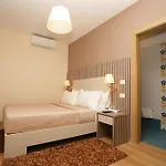 60 Tirana