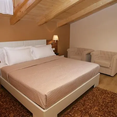 60 Hotel 3*