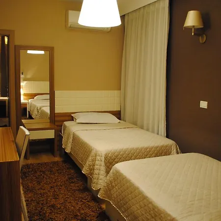 60 Hotel 3*