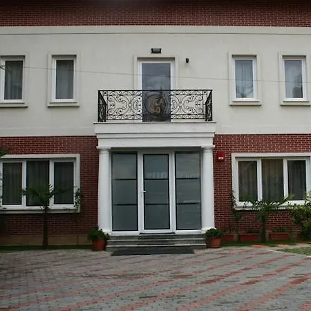 60 3* Tirana